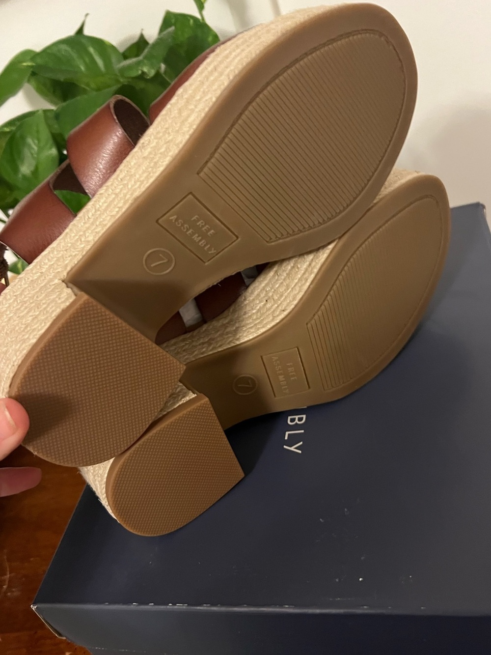 NWT Free Assembly Women's Strappy Platform Block Heel Sandals size 7 - Picture 5 of 5